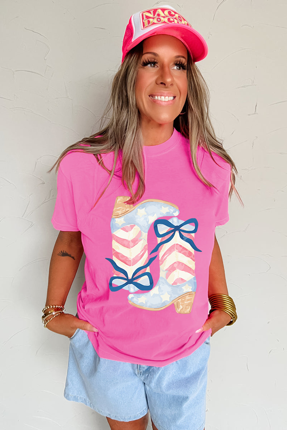 Sachet Pink Flag Pattern Boots Bow Accent Casual Graphic Tee - loveforevers