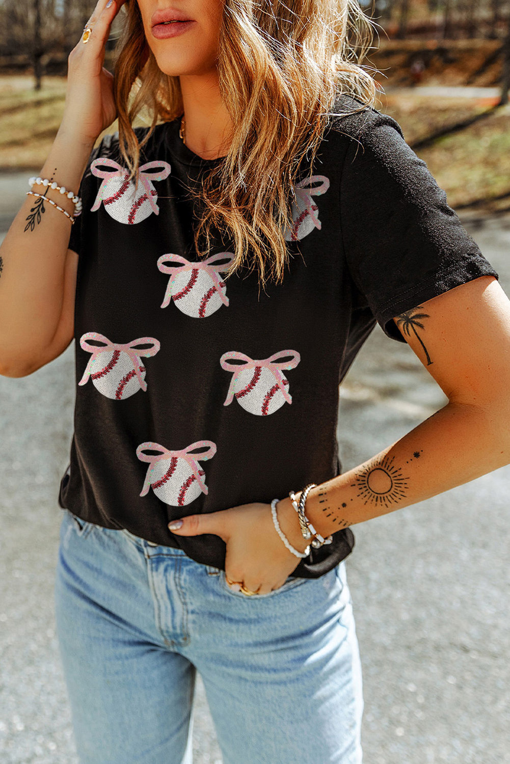 Black Shimmering Sequin Bow Ball Patterned Game Day Casual Tee - loveforevers