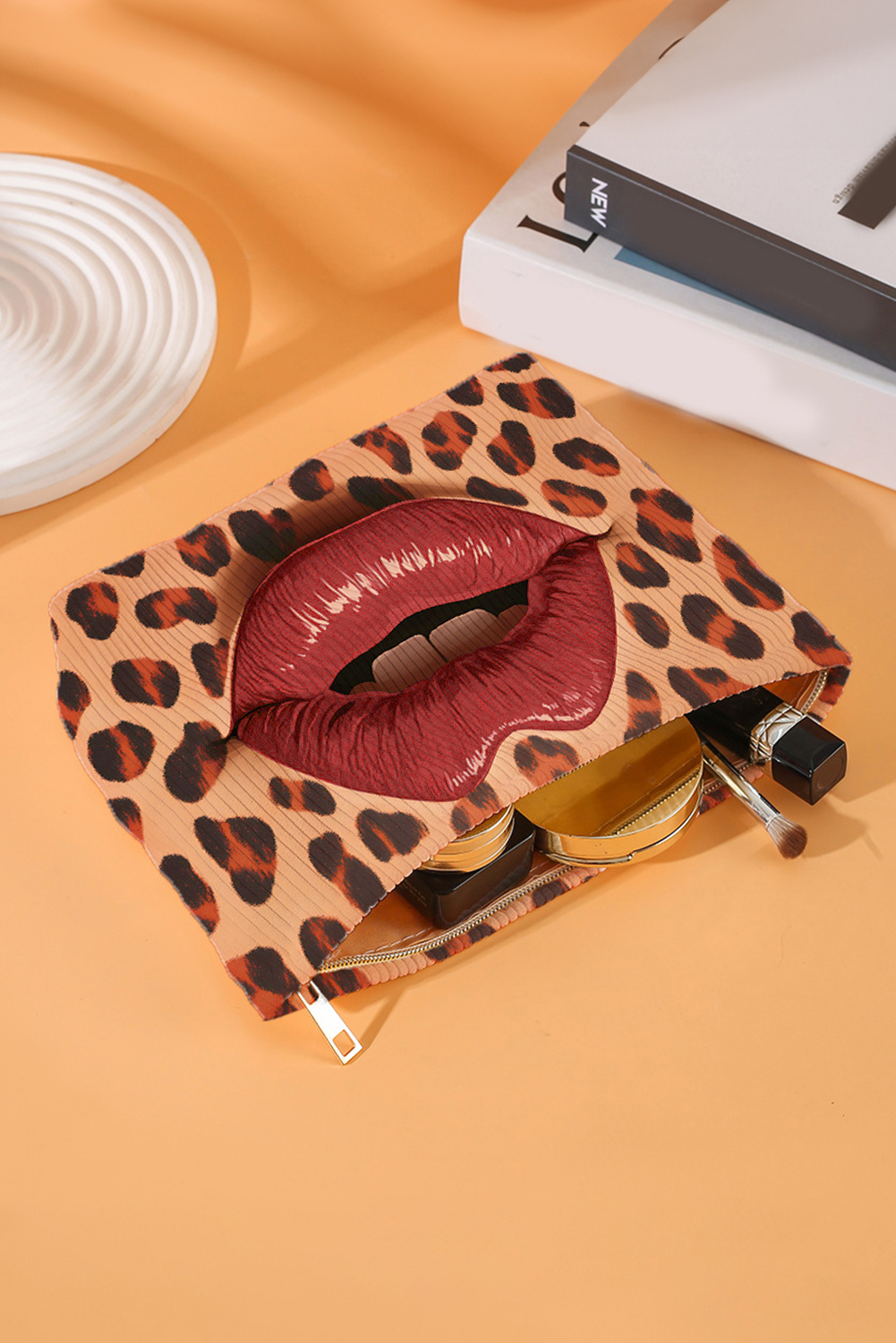 Brown Leopard Lip Shape Print Canvas Functional Makeup Bag - loveforevers