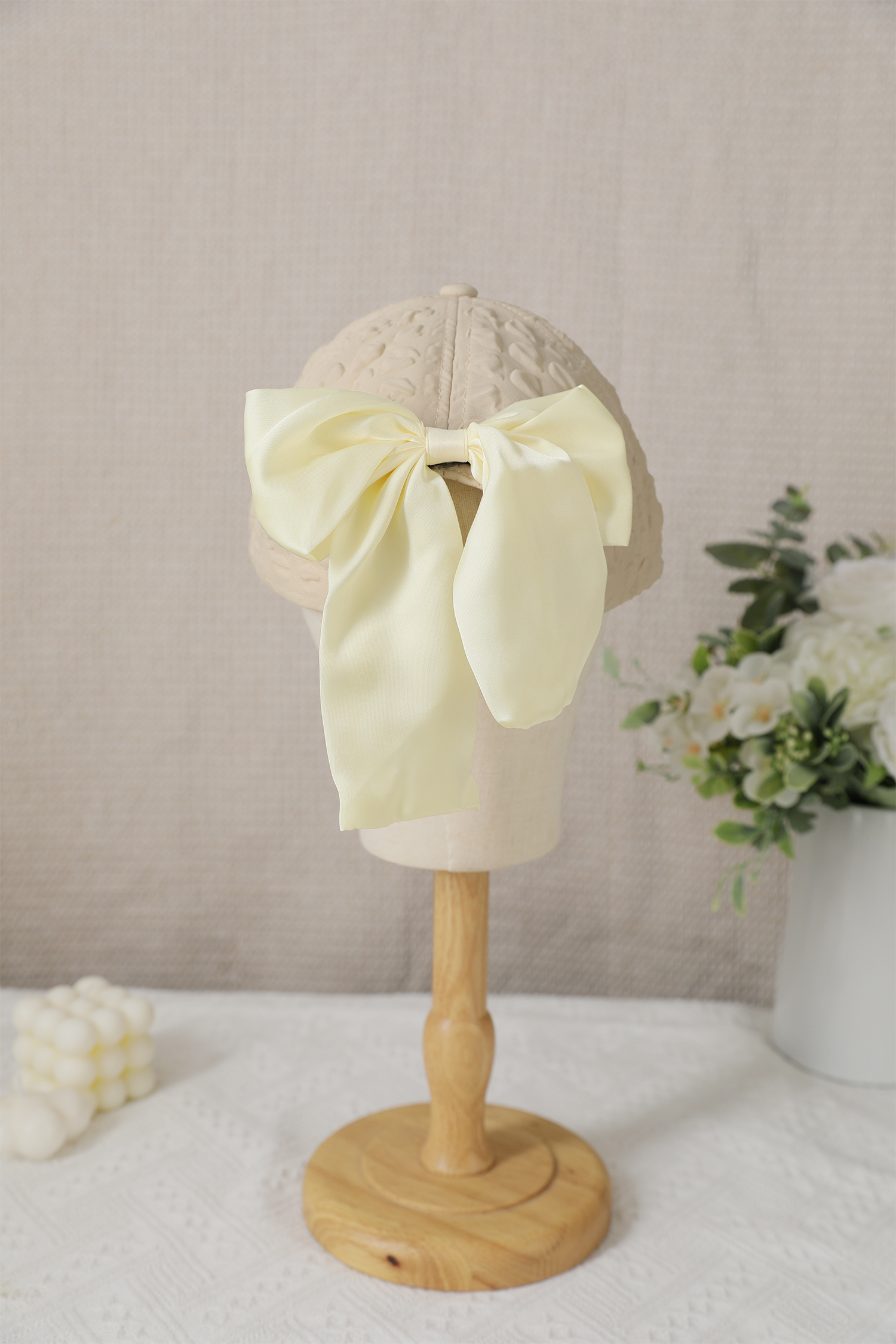 White Ribbon Bow Detail Textured Baseball Cap - loveforevers