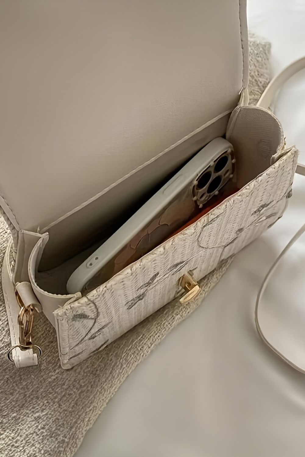 Jet Stream Delicate Weave Detail One Shoulder Bag - loveforevers
