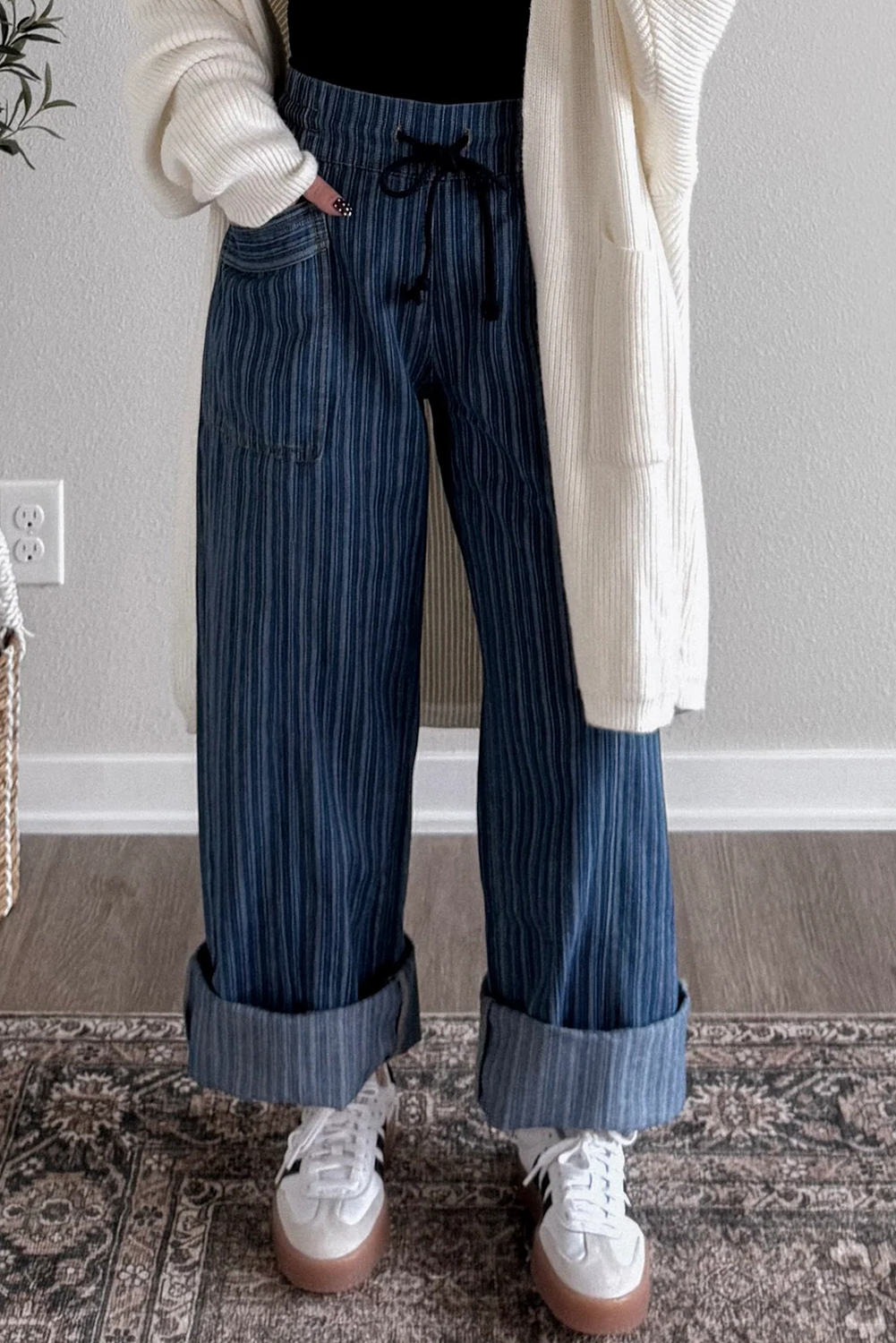 Blue Stripe Contrasted Drawstring Pocketed Loose Jeans - loveforevers