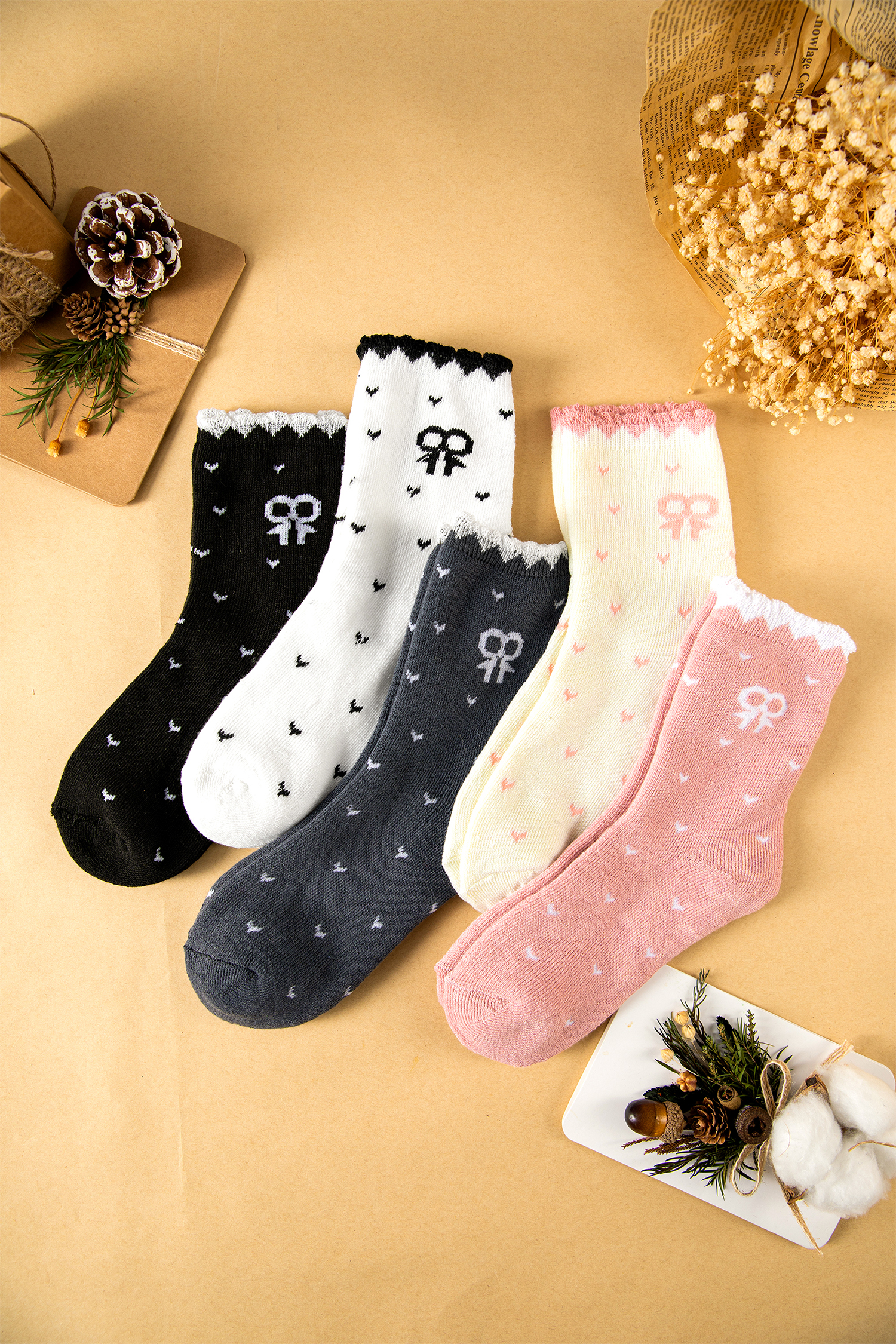 White 5 Pairs Cute Bow Tiny Hearts Printed Crew Socks - loveforevers
