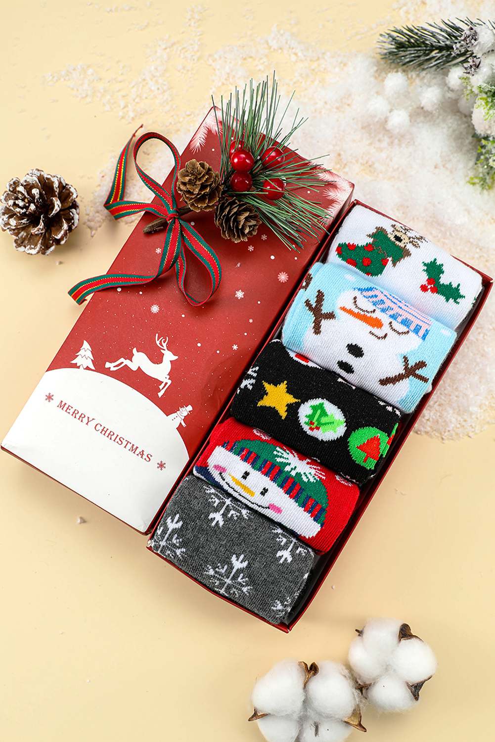 White Christmas Cartoon Pattern 5 Pairs/Set Socks Set with Box - loveforevers