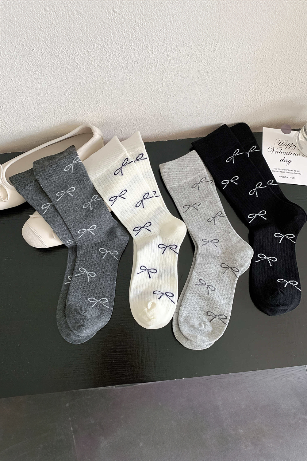 White Bow Knot Print Ribbed Crew Socks - loveforevers
