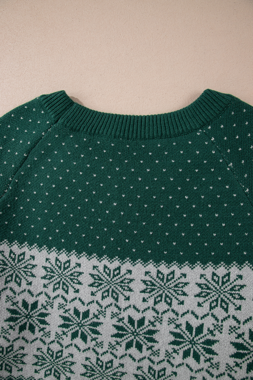 Green Christmas Snowflake Dotted Print Round Neck Sweater - loveforevers