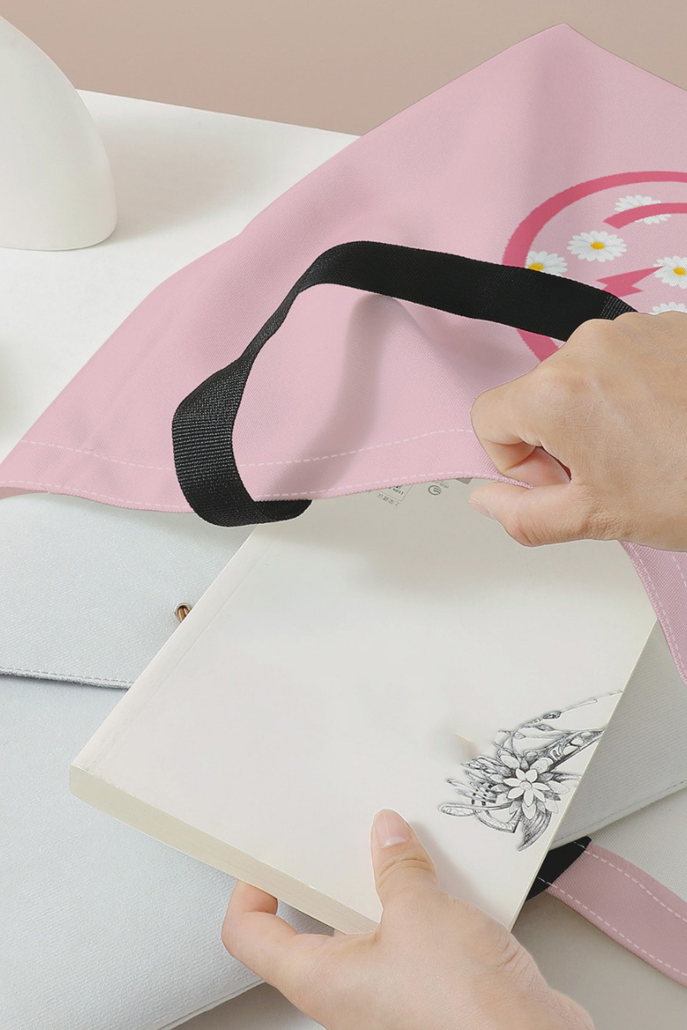 Pink Smiley Face Daisy Print Canvas Large Capacity Tote Bag - loveforevers