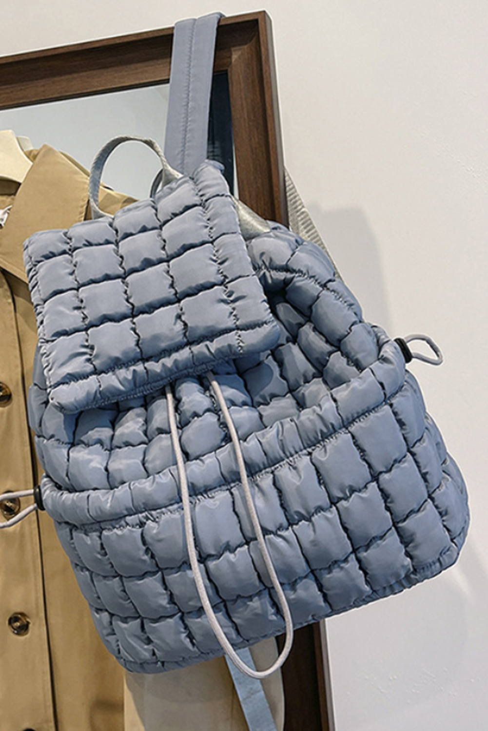 Black Solid Flapped Quilted Puffer Backpack - loveforevers