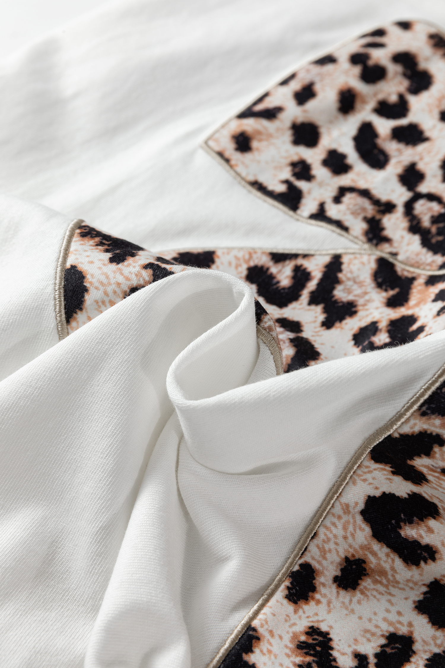 Pink Leopard Bow Embroidered Cotton Round Neck T Shirt - loveforevers