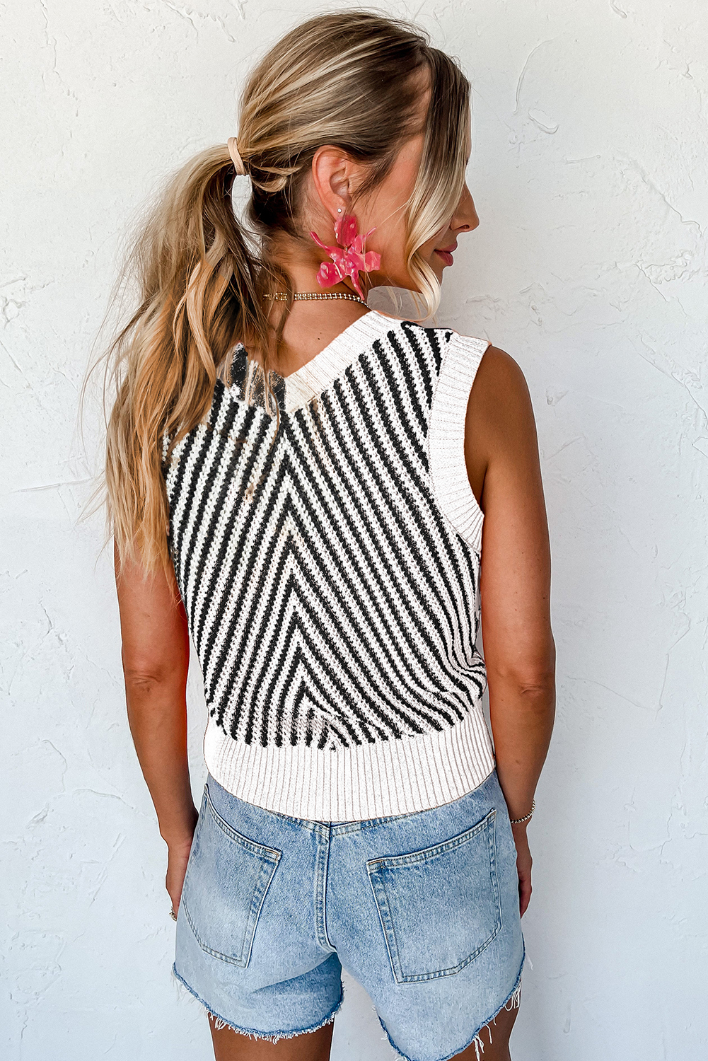 Black Contrast Chevron Knit V Neck Sweater Vest - loveforevers