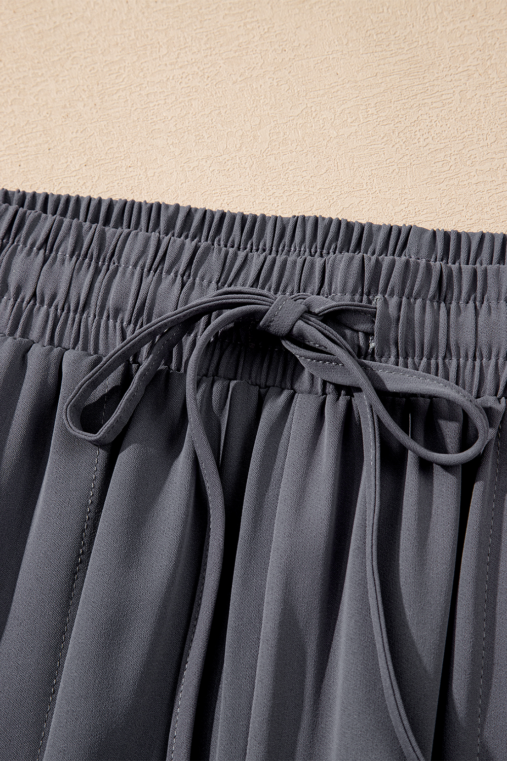 Black Drawstring Elastic Waistband Pocketed Cropped Jogger Pants - loveforevers