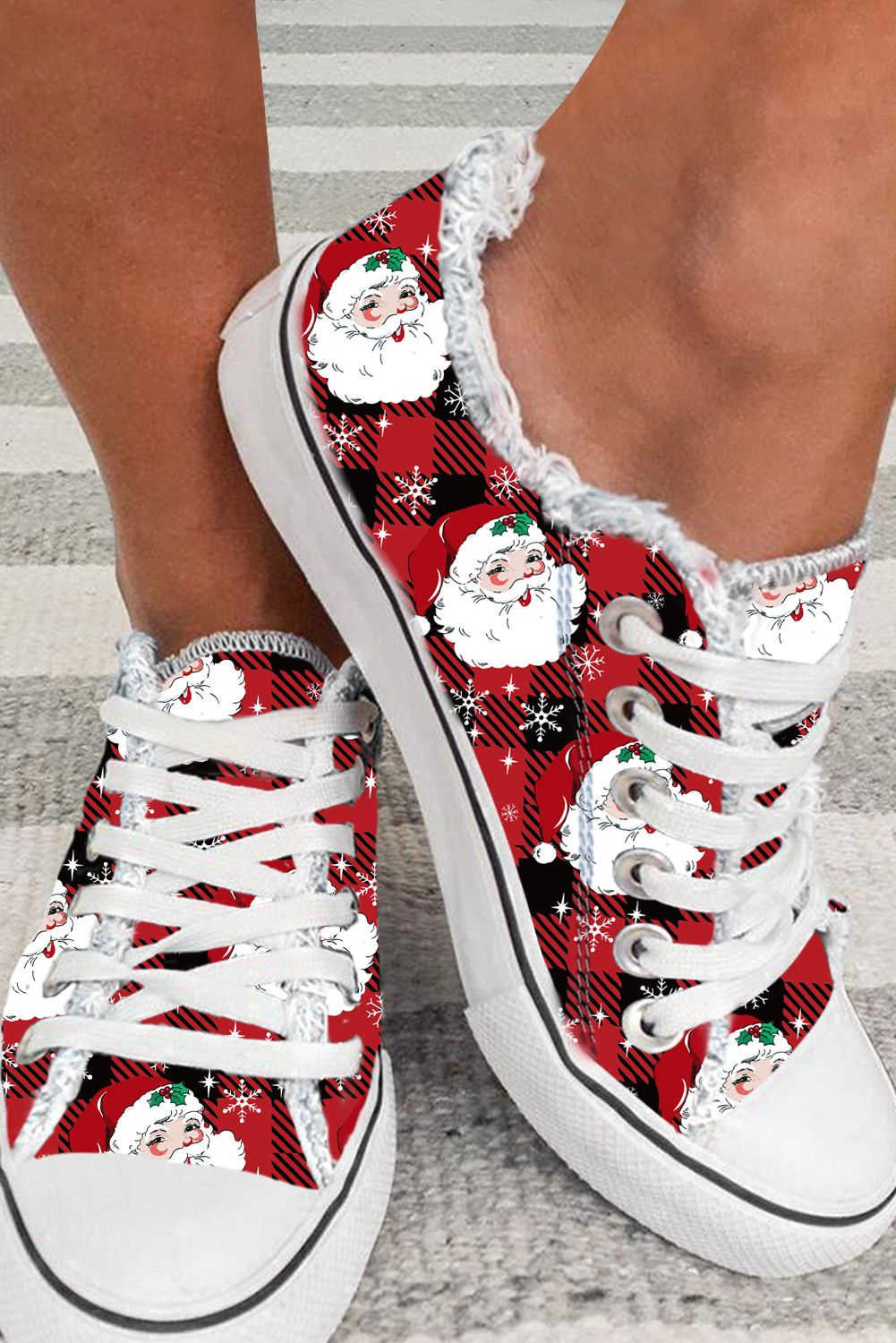 Red Santa Claus Snowflake Print Flat Canvas Shoes - loveforevers