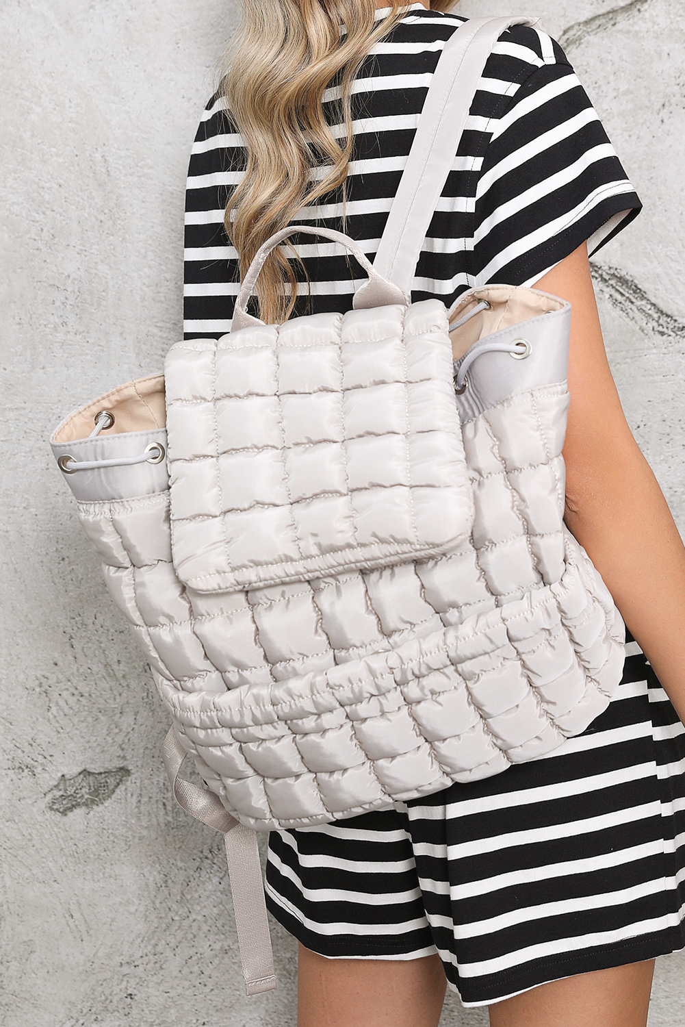 Black Solid Flapped Quilted Puffer Backpack - loveforevers