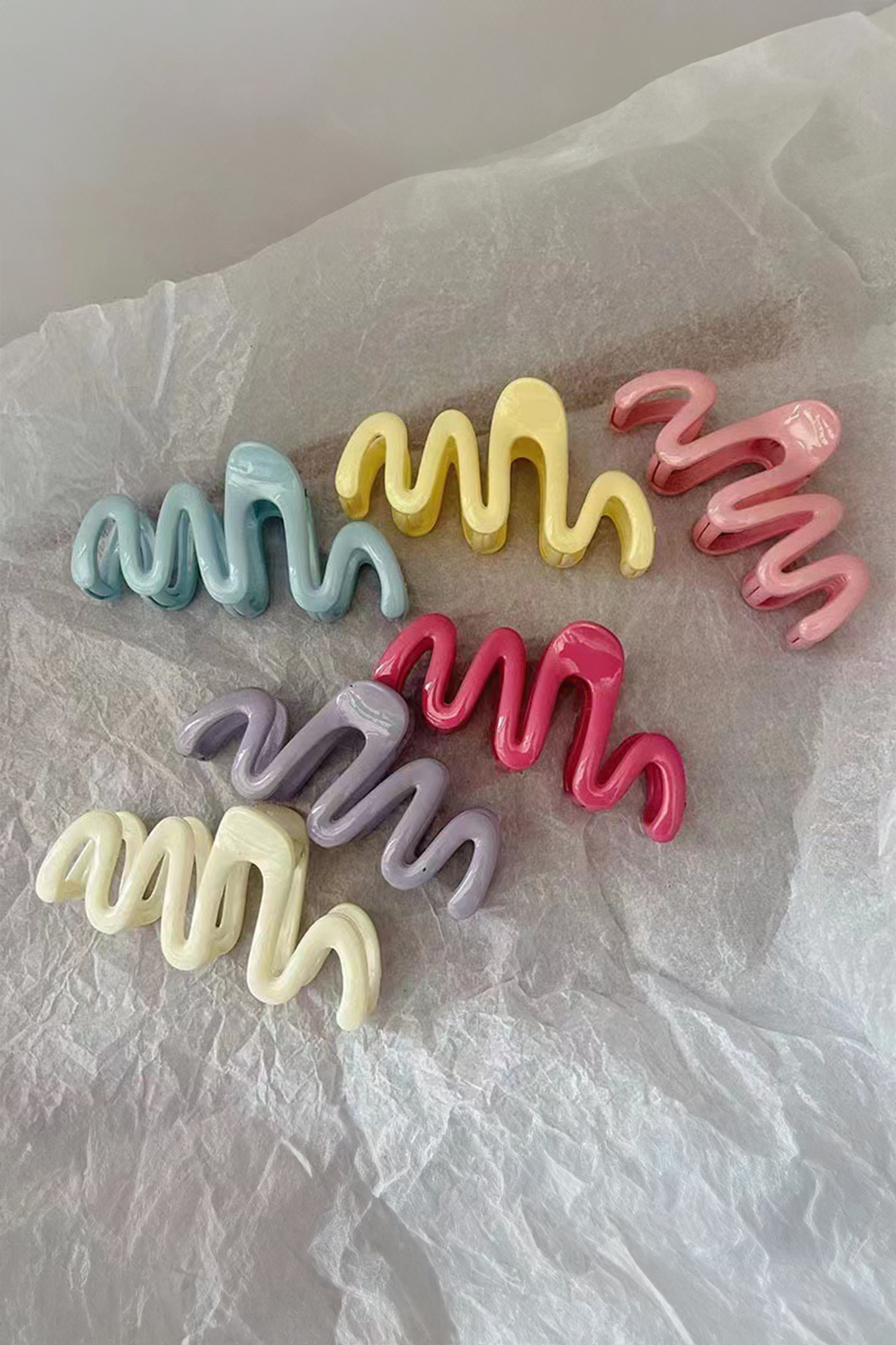 Pink Chunky Waves Acrylic Hair Claw Clip - loveforevers