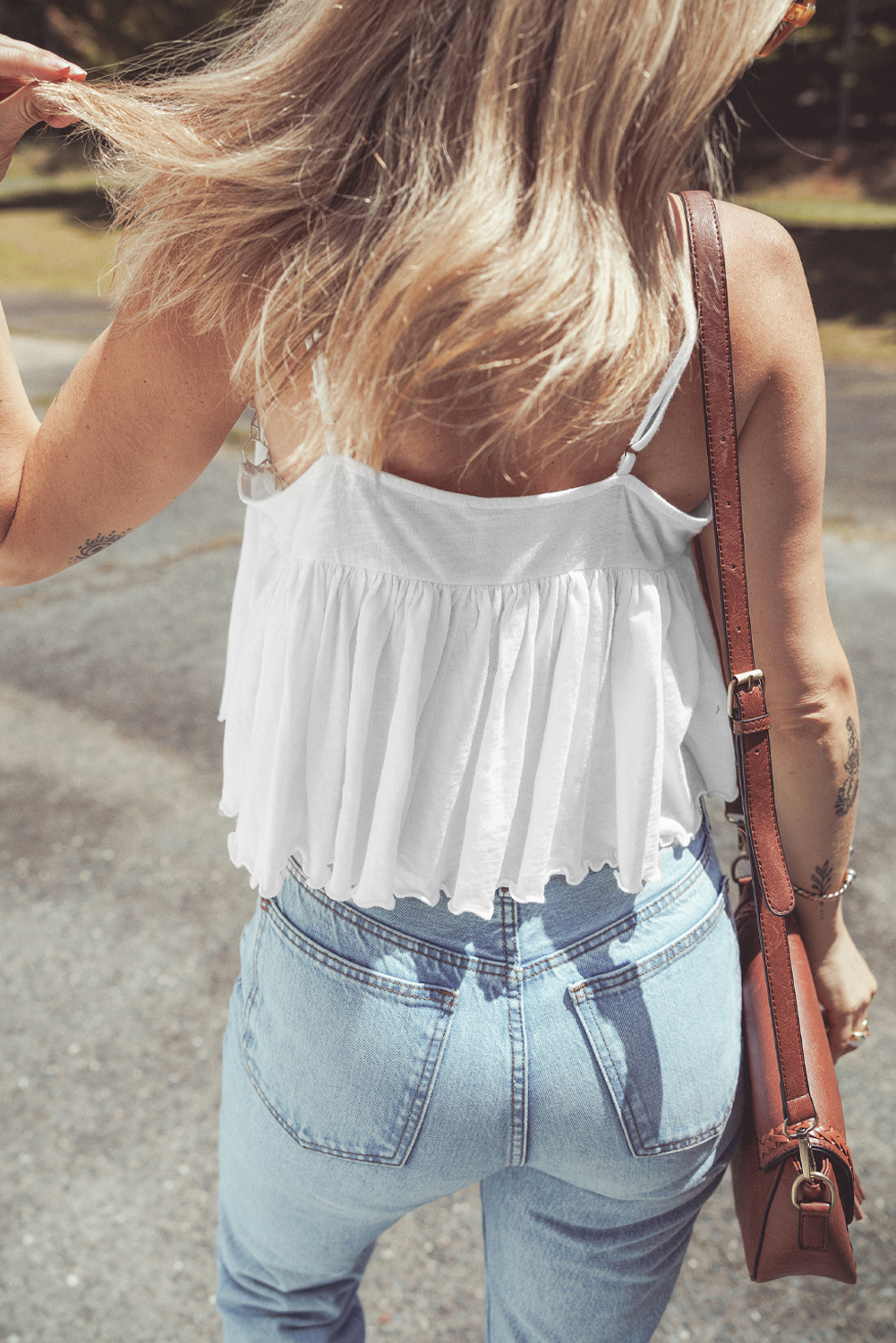 White Lace Splicing Spaghetti Straps Ruffle Flared Tank Top - loveforevers