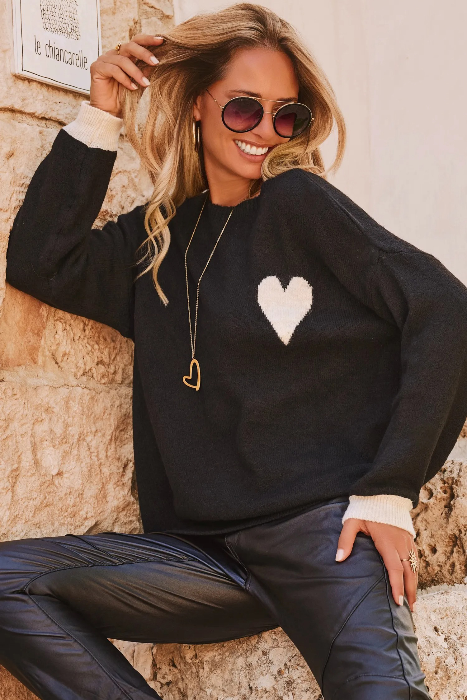 Black Heart Detail Contrast Cuffs Baggy Sweater - loveforevers