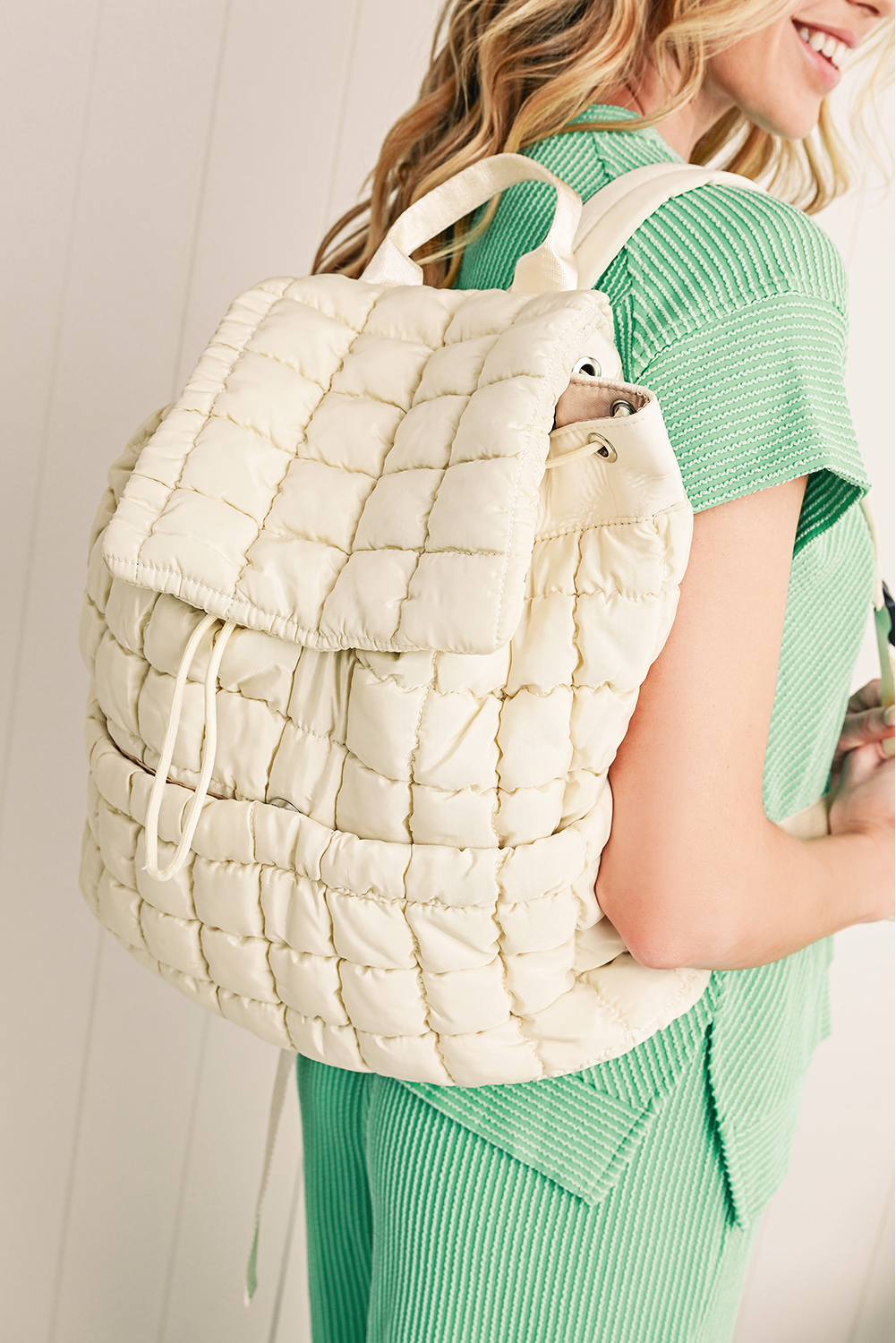 Black Solid Flapped Quilted Puffer Backpack - loveforevers