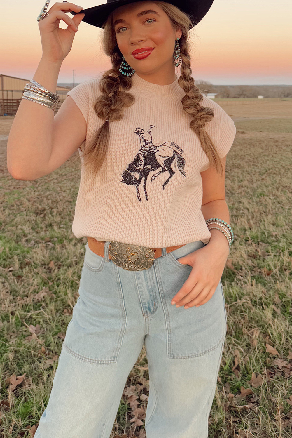 Black Western Cowboy Embroidery Round Neck Sleeveless Sweater - loveforevers