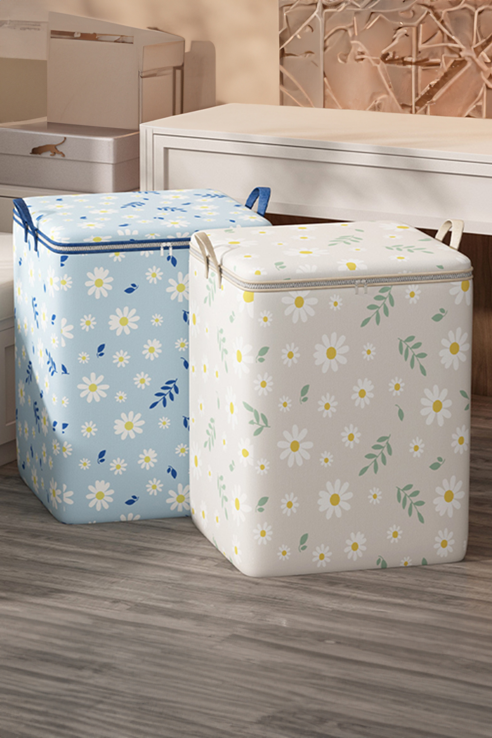 White Daisy Print Nonwovens Wardrobe Large Storage Bag with Lid - loveforevers