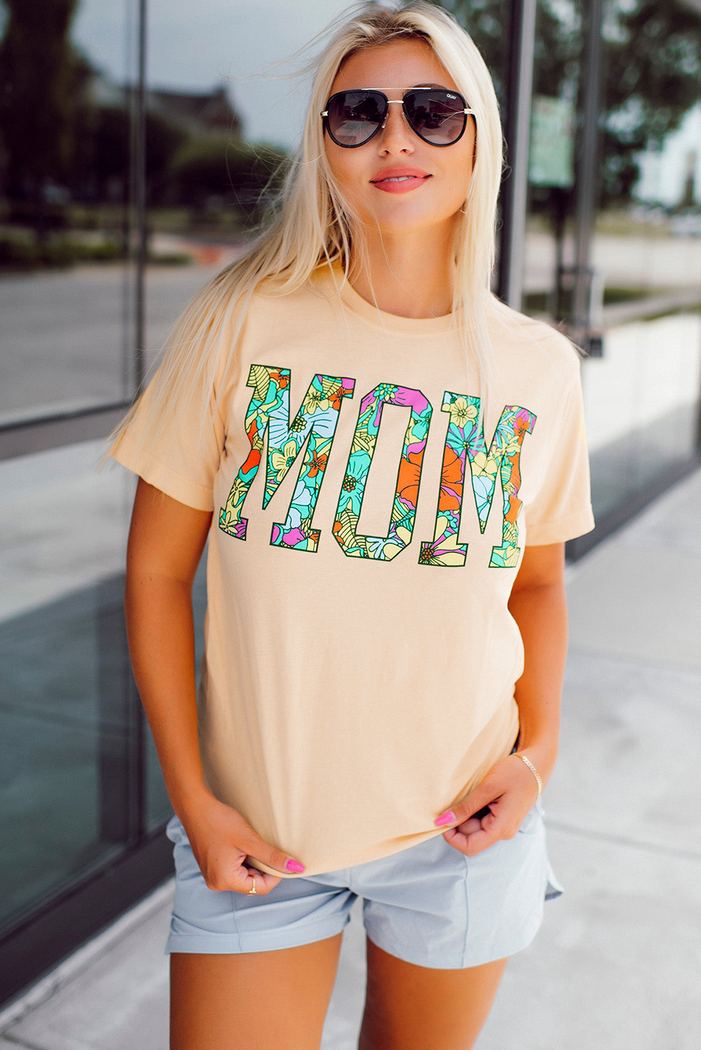 White Bull Skull American Flag Graphic Tee - loveforevers