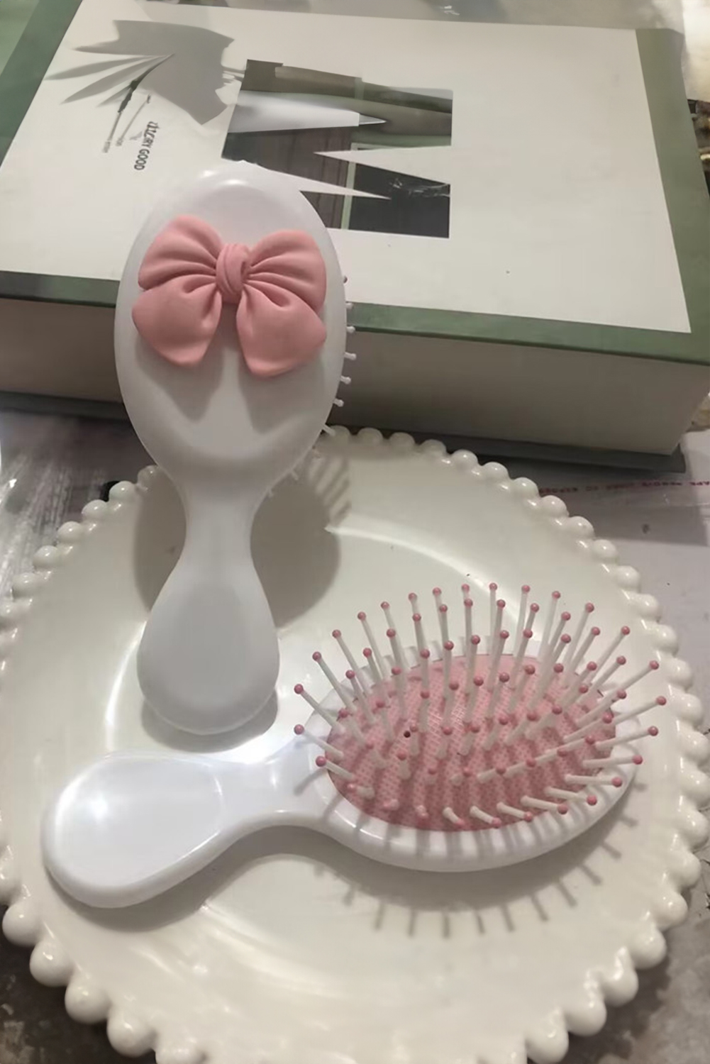 White 3D Cute Bow Air Cushion Message Comb - loveforevers
