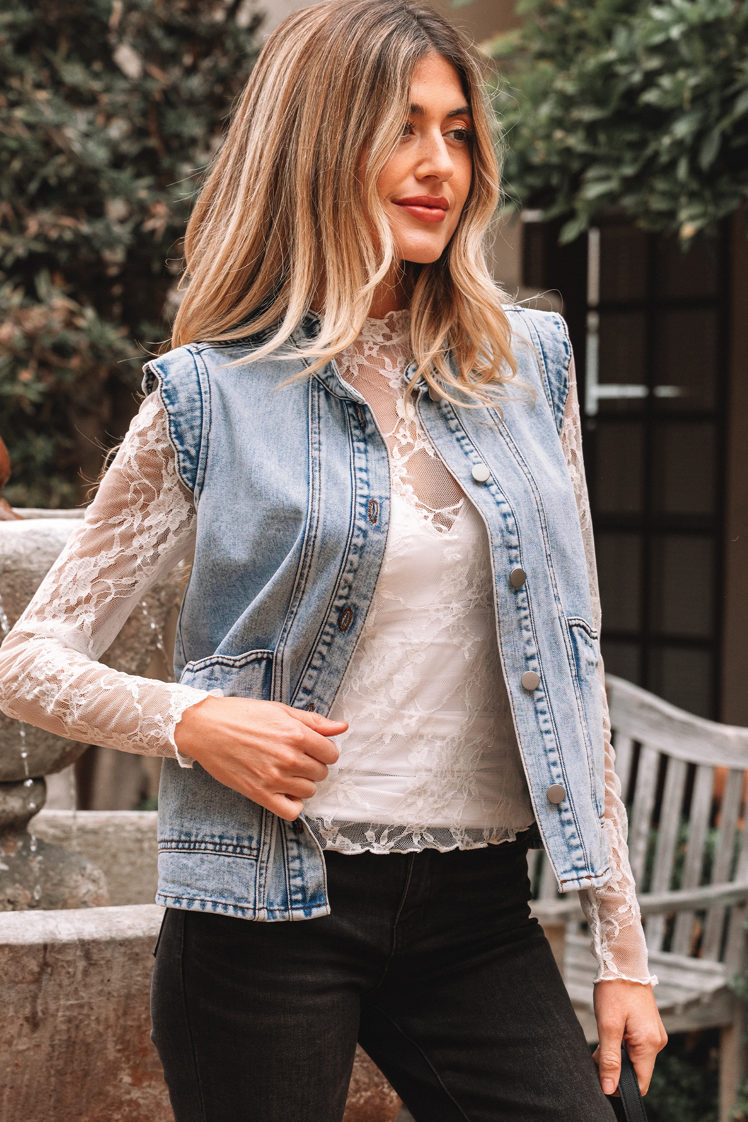 Beau Blue Scalloped Trim Patch Pocket Button Front Denim Vest - loveforevers