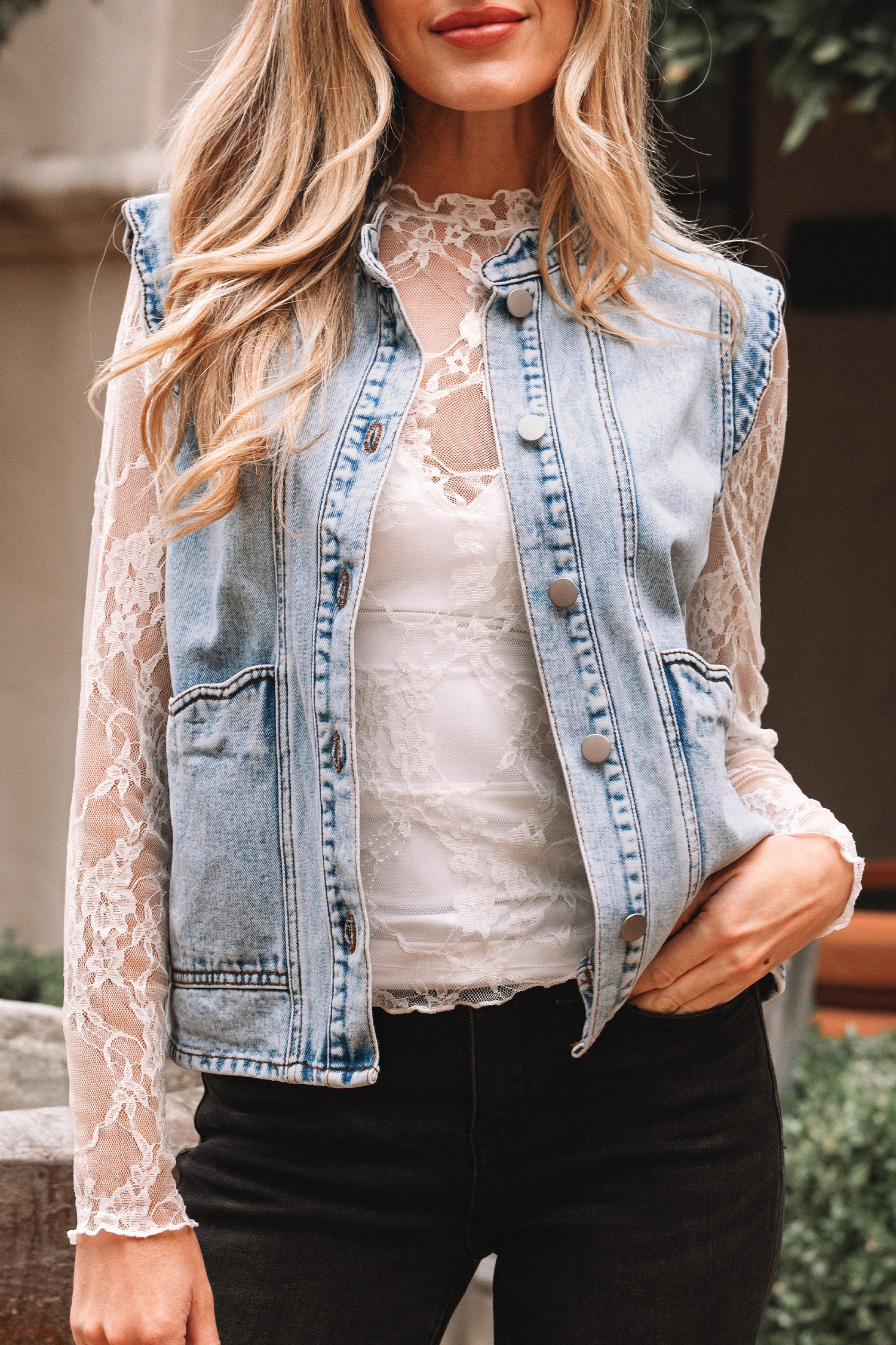 Beau Blue Scalloped Trim Patch Pocket Button Front Denim Vest - loveforevers