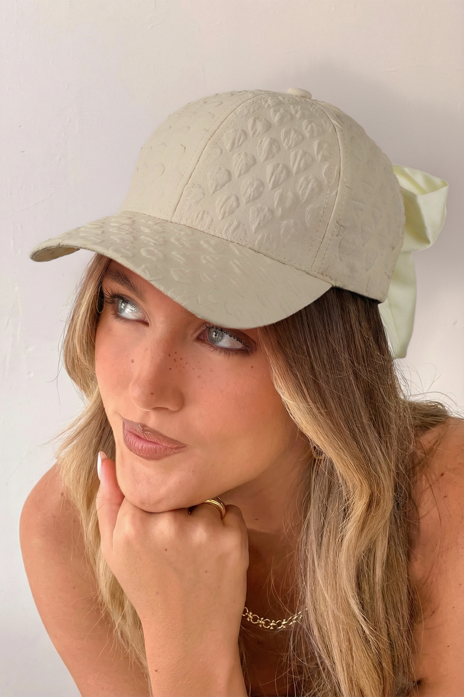 White Ribbon Bow Detail Textured Baseball Cap - loveforevers