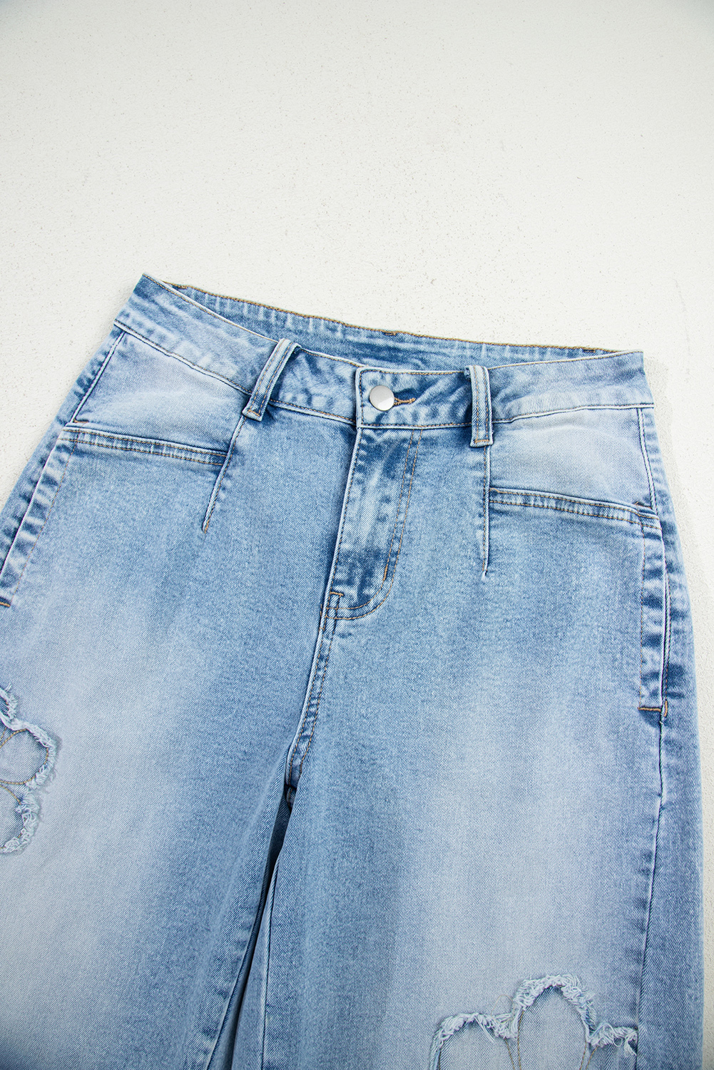 Beau Blue Flower Patched Light Wash Cropped High Waist Jeans - loveforevers