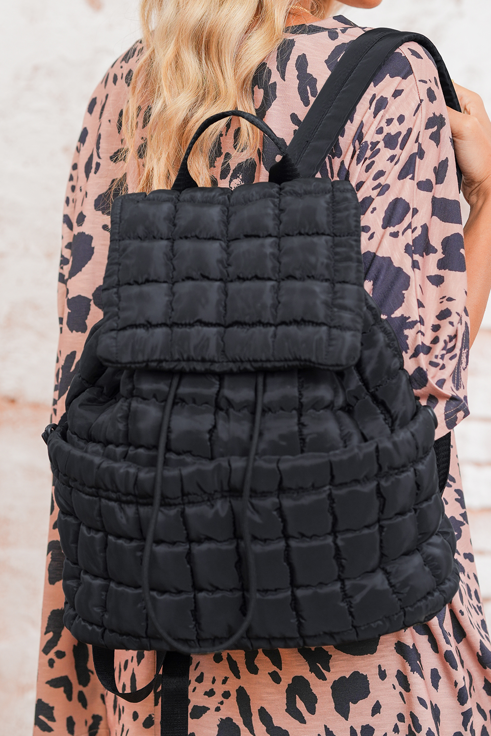 Black Solid Flapped Quilted Puffer Backpack - loveforevers
