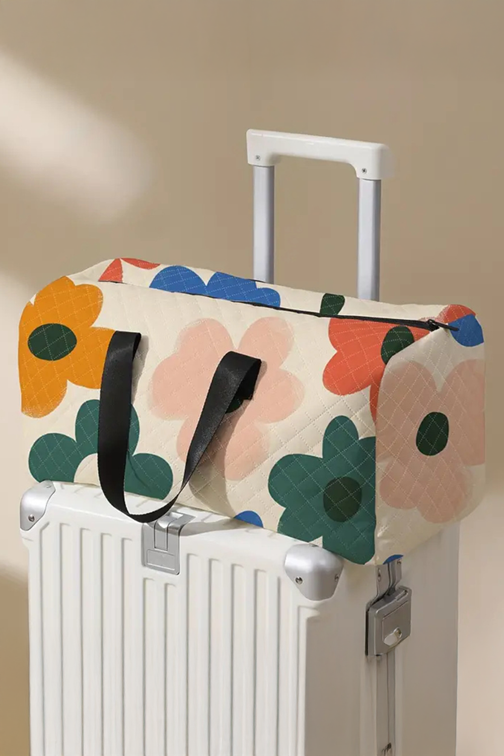 White Flower Print Quilted Large Duffel Bag - loveforevers