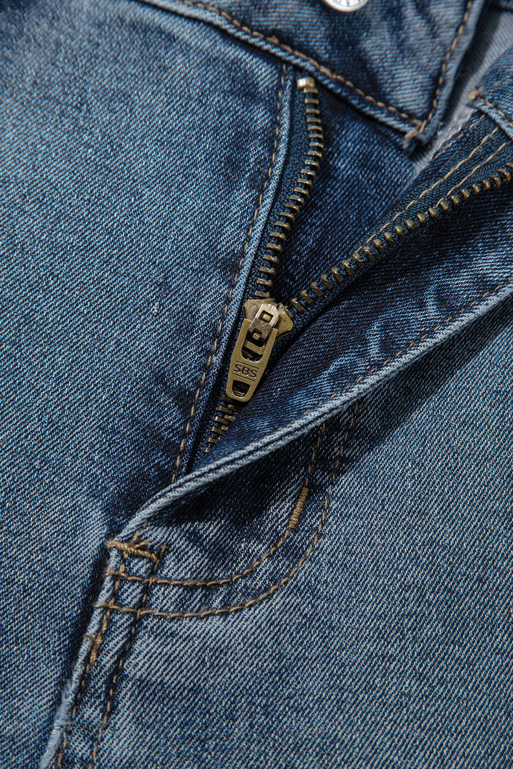 Beau Blue Slightly Distressed Ankle-length Straight Jeans - loveforevers