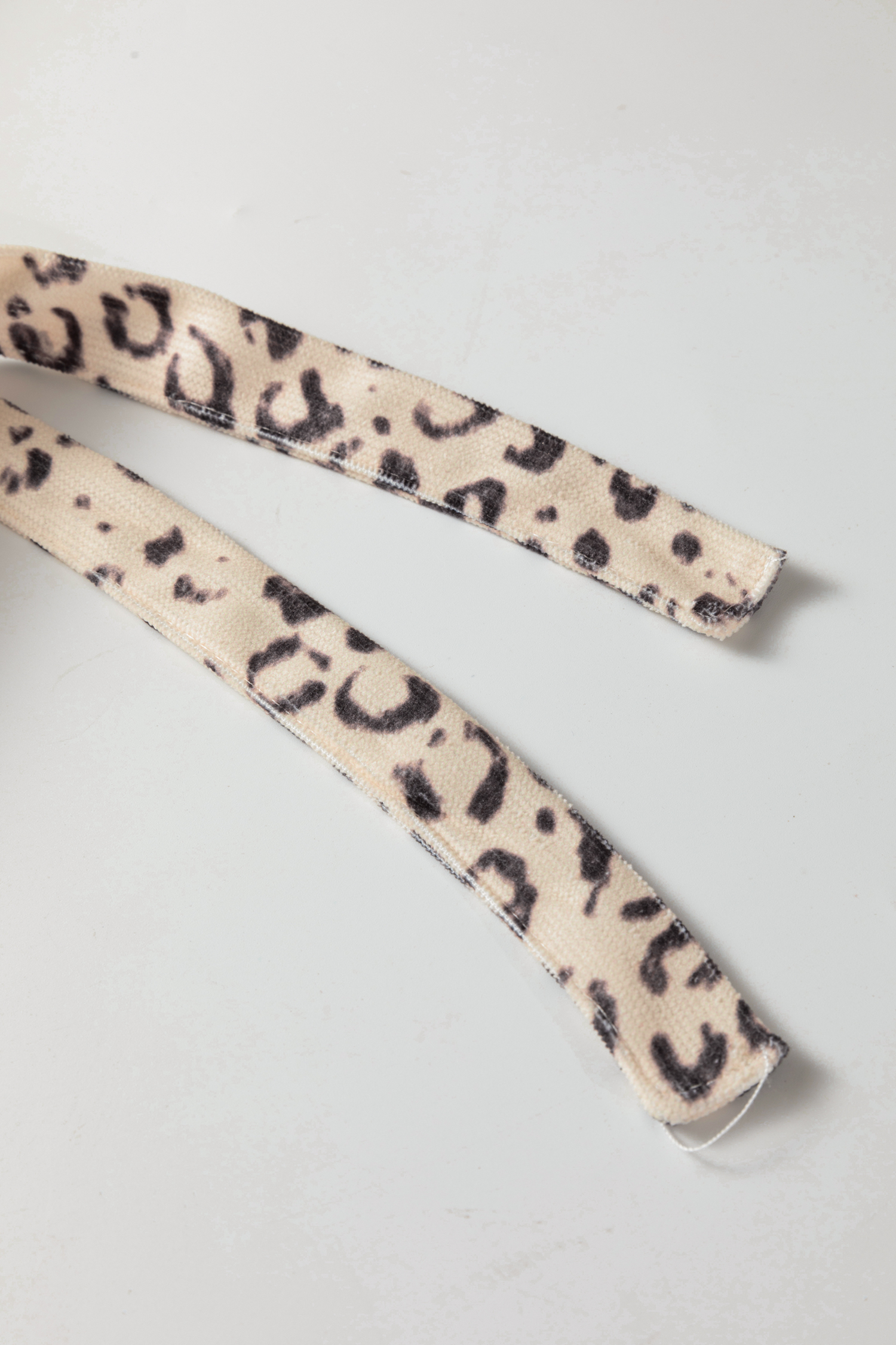 Apricot Knot Side Leopard Print Vest - loveforevers