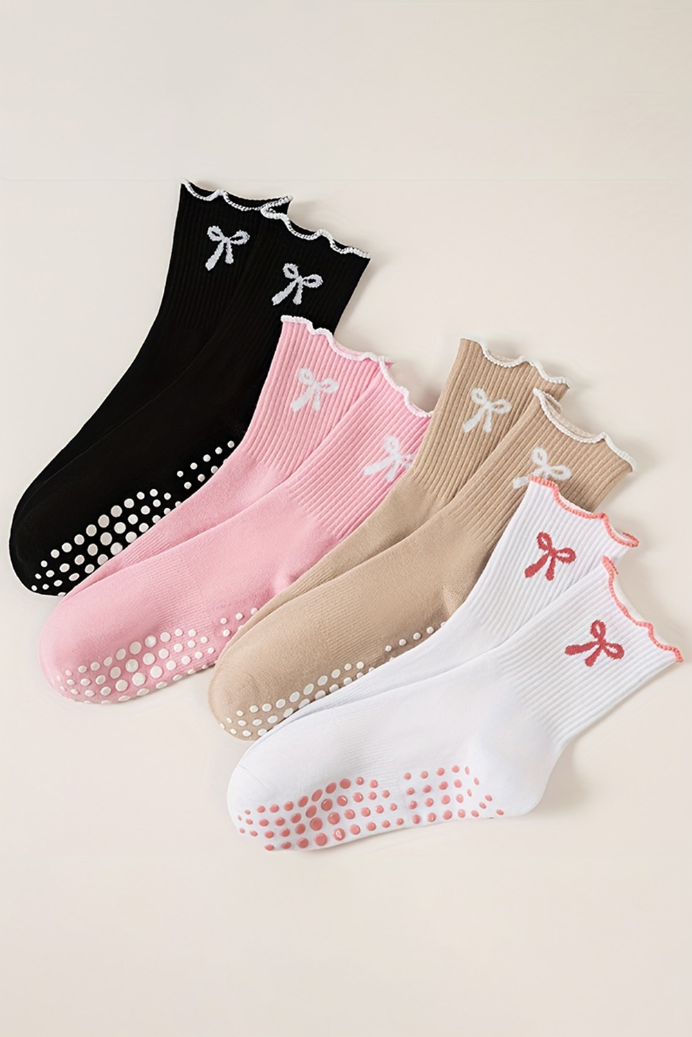 White Bow Print Non-Slip Ruffle Grip Socks - loveforevers