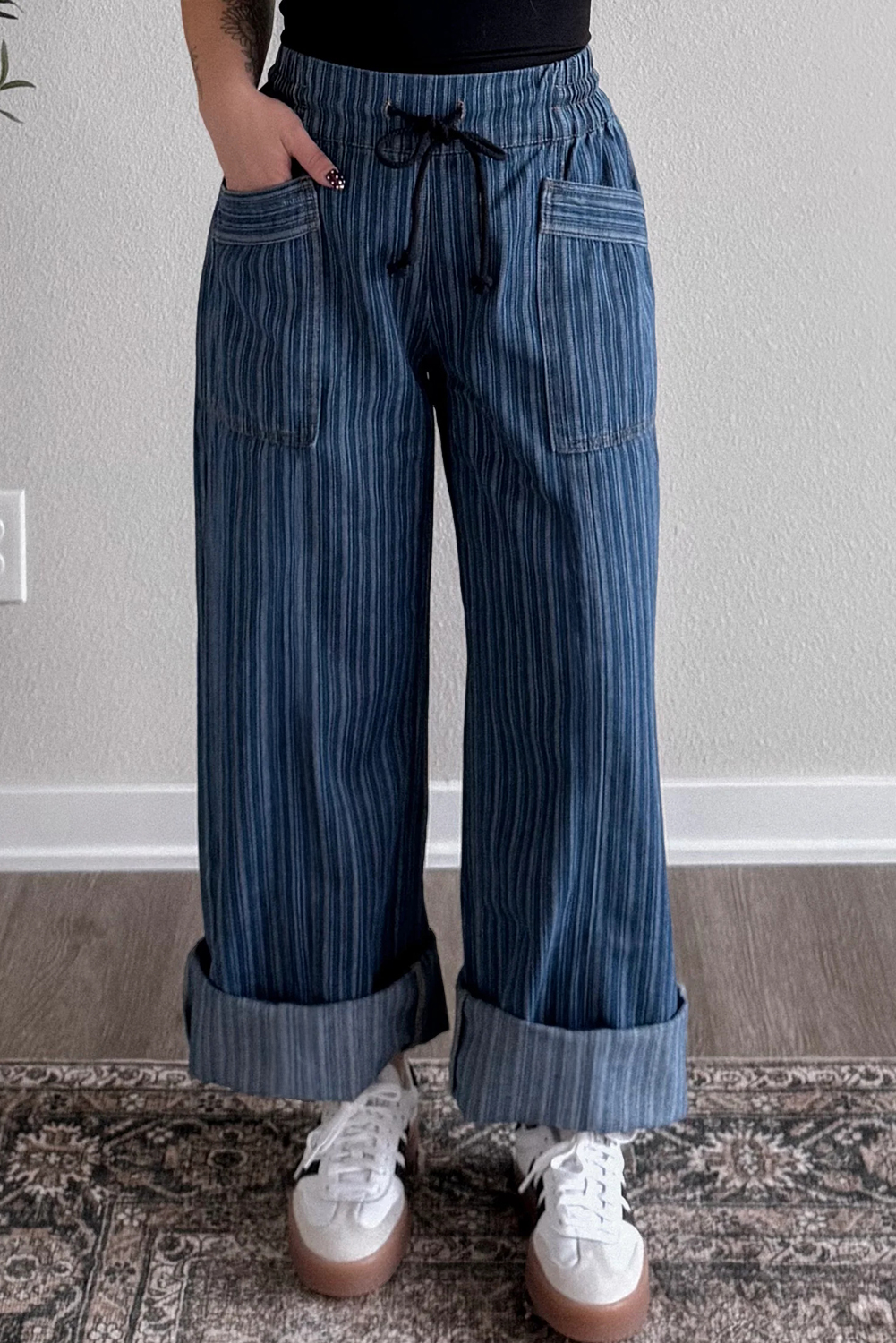 Blue Stripe Contrasted Drawstring Pocketed Loose Jeans - loveforevers