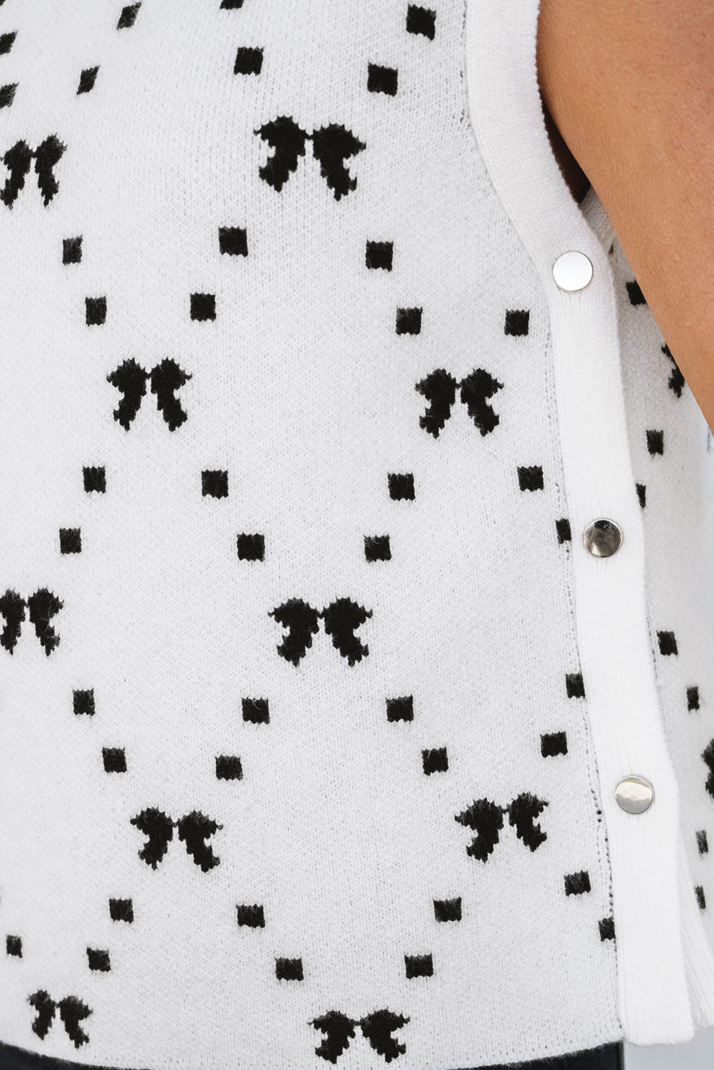 Black Preppy Vibes Bow Print Zipped Collar Sweater Tee - loveforevers