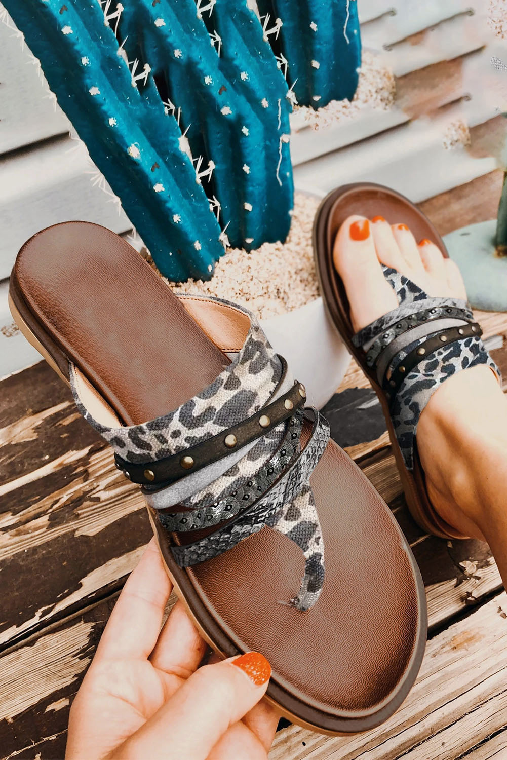 Leopard Studded Animal Print Flip Flop Sandals - loveforevers
