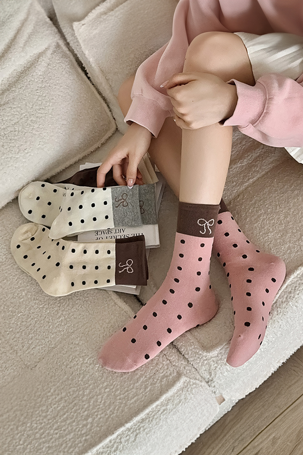 Blossom 1 Pairs Polka Dot Print Contrast Bow Block Socks - loveforevers