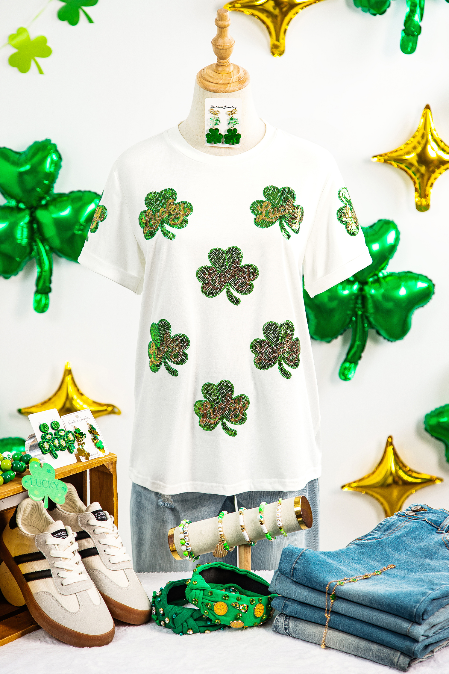 White Sequin Lucky Clover Patched Casual Round Neck Tee - loveforevers