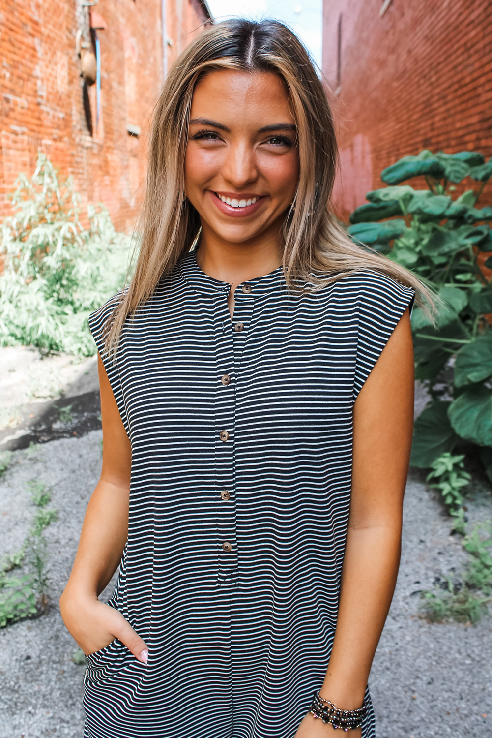 Black white Striped Print Buttoned Wide Leg Sleeveless Jumpsuit - loveforevers