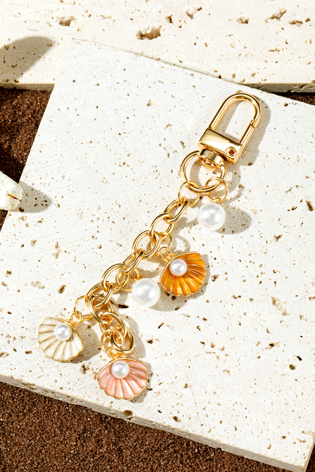 Gold Vacation Shell Pearl Chaining Keychain - loveforevers