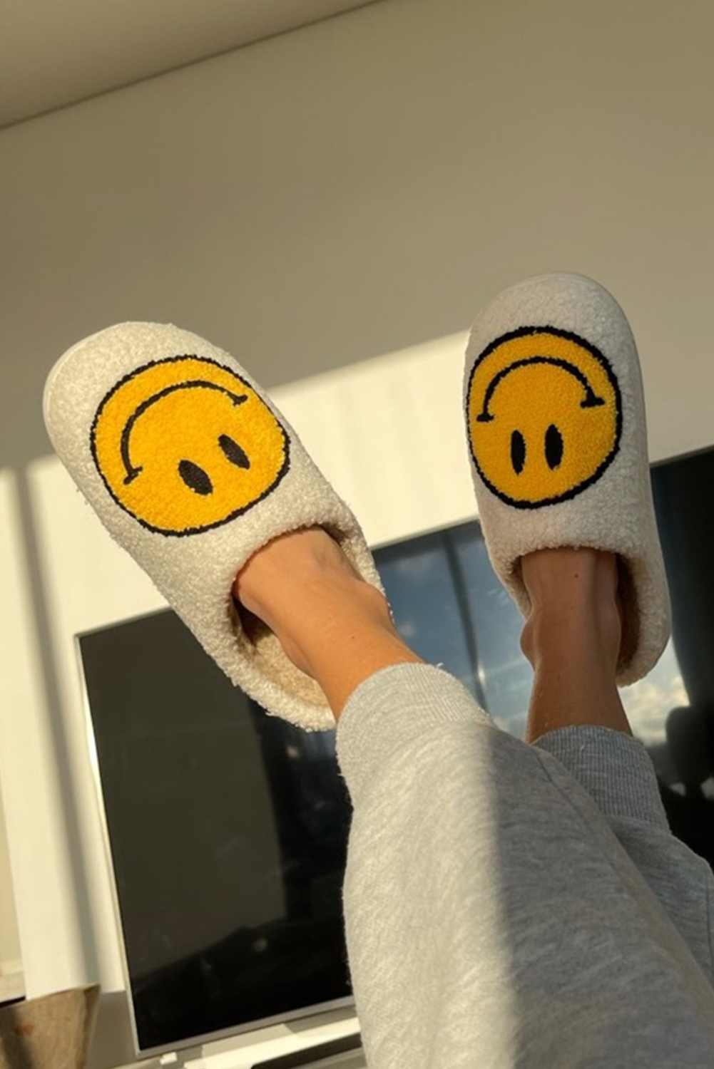Pink Smile Face Print Non-slip Plush Slippers - loveforevers
