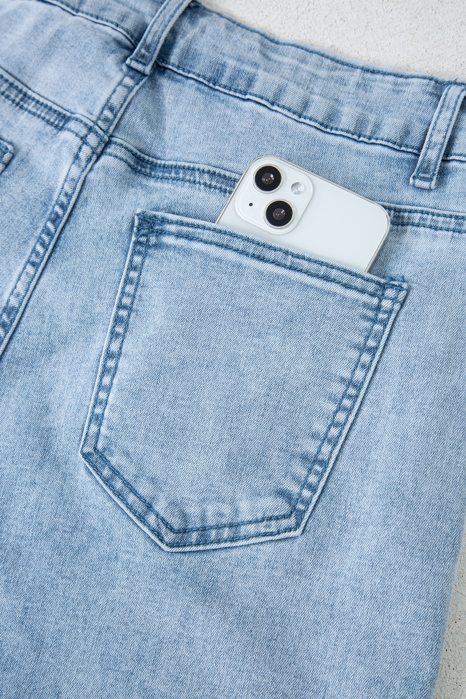 White Bow Knot Side Detail Straight Leg Loose Jeans - loveforevers
