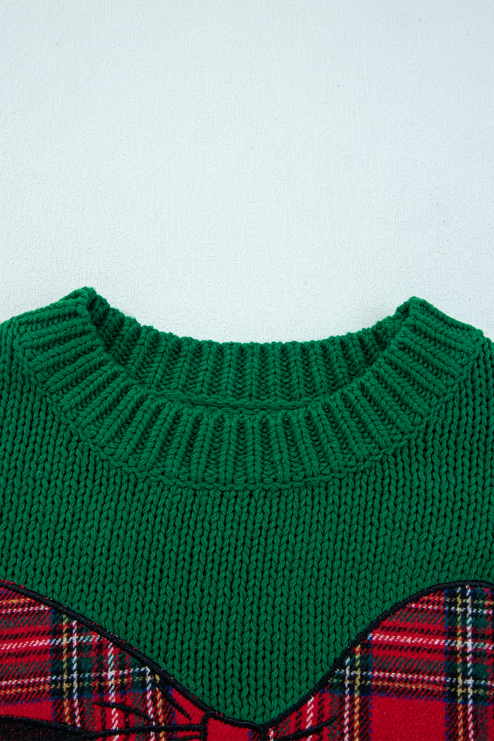 Evergreen Plaid Bow Graphic Christmas Sweater - loveforevers