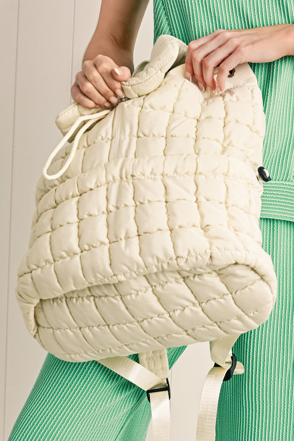 Black Solid Flapped Quilted Puffer Backpack - loveforevers