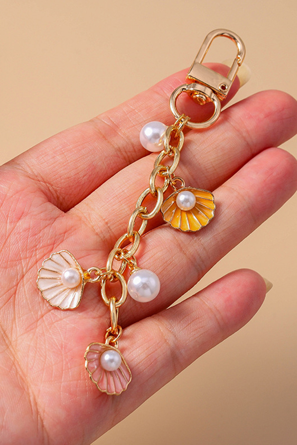 Gold Vacation Shell Pearl Chaining Keychain - loveforevers