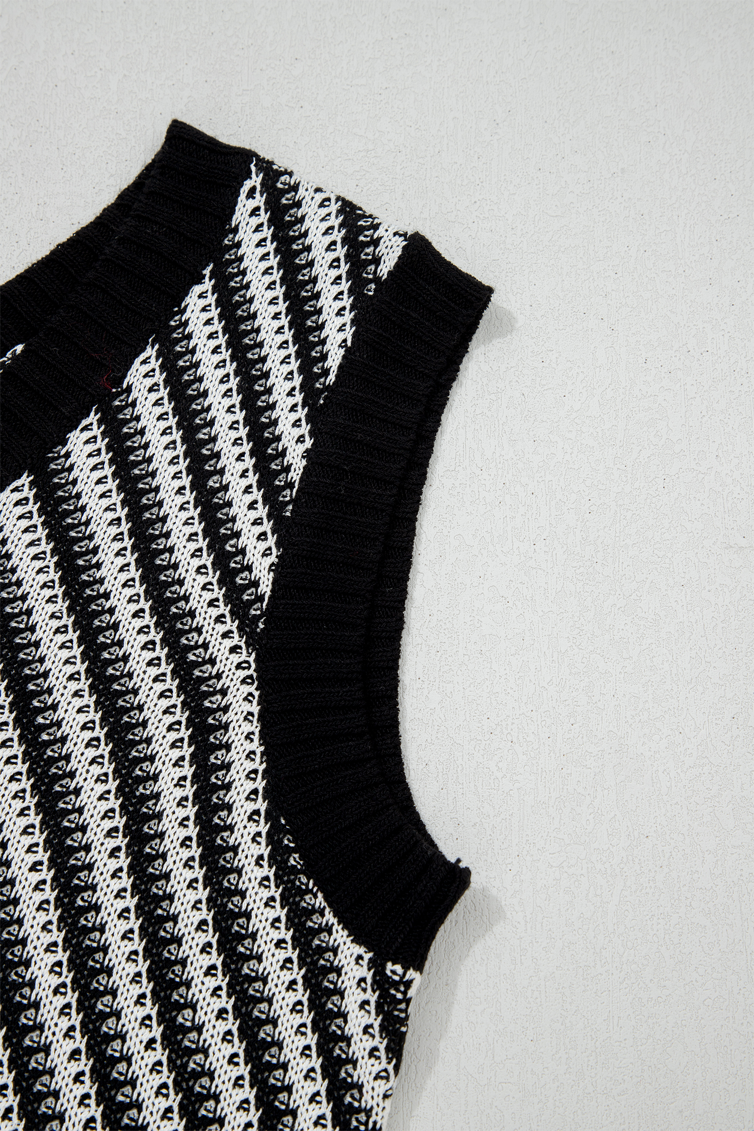 Black Contrast Chevron Knit V Neck Sweater Vest - loveforevers