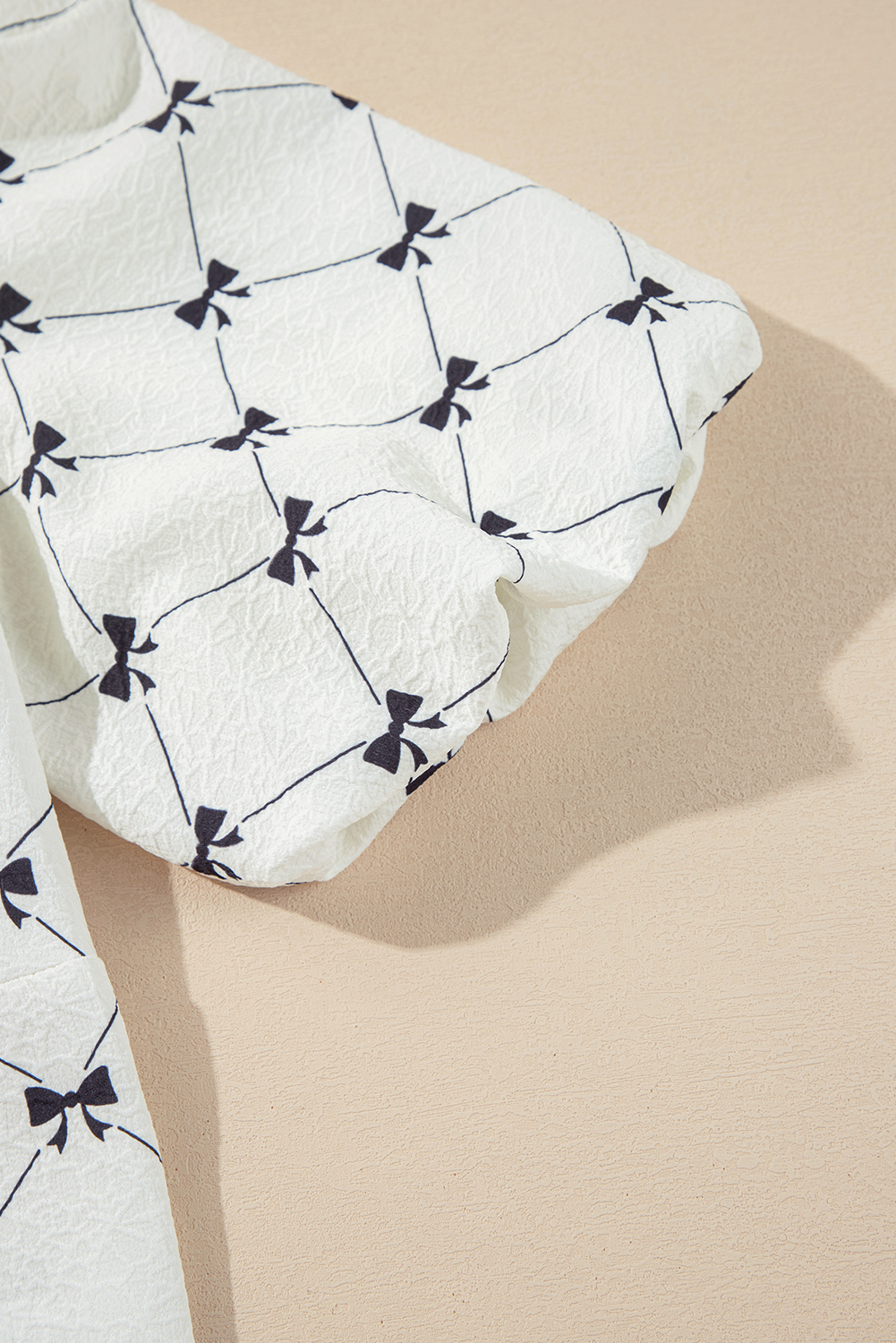 White Bowknot Print Front Knots Bubble Sleeve Blouse - loveforevers