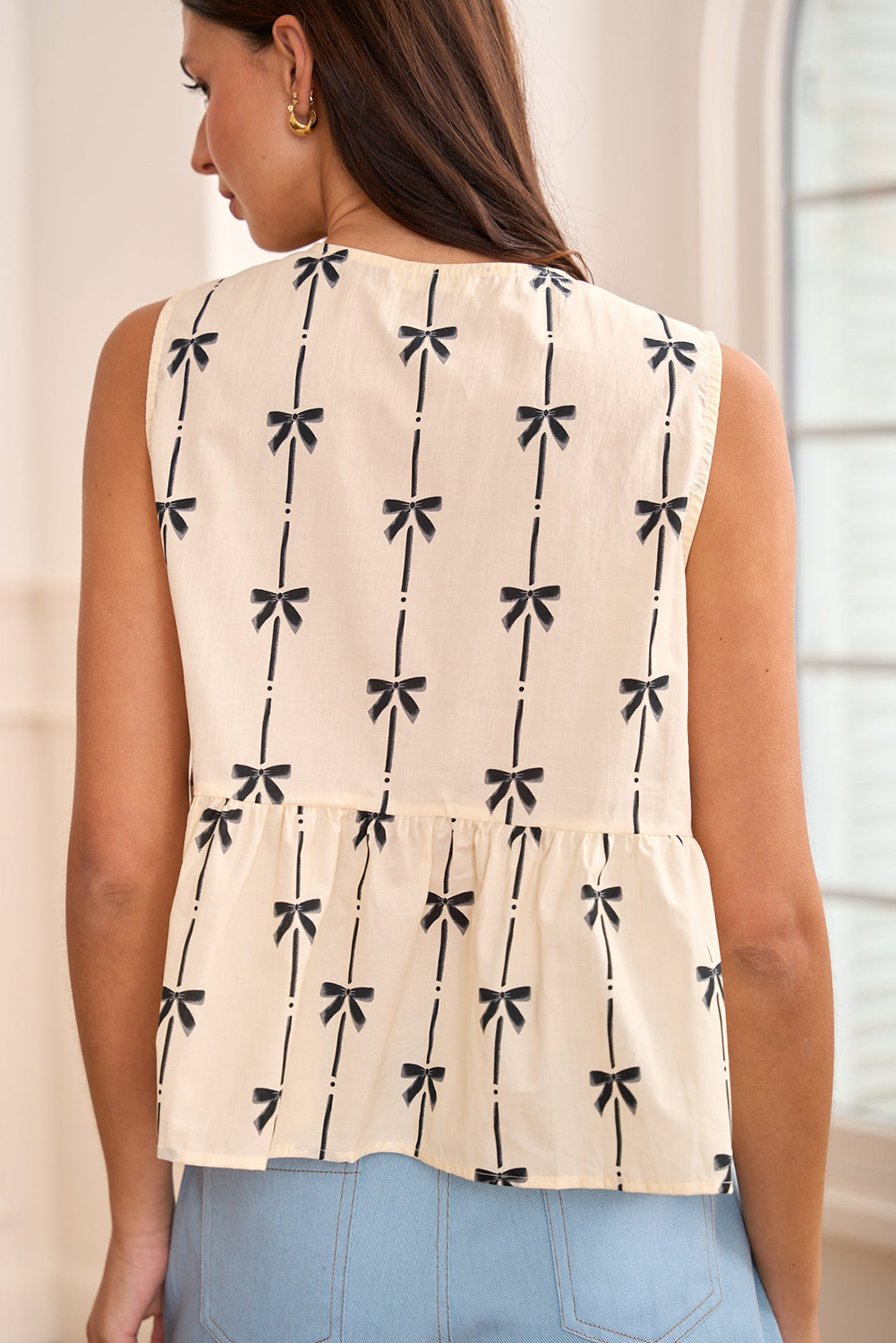 White Bow Printed Tie Closure Ruffled Vest - loveforevers