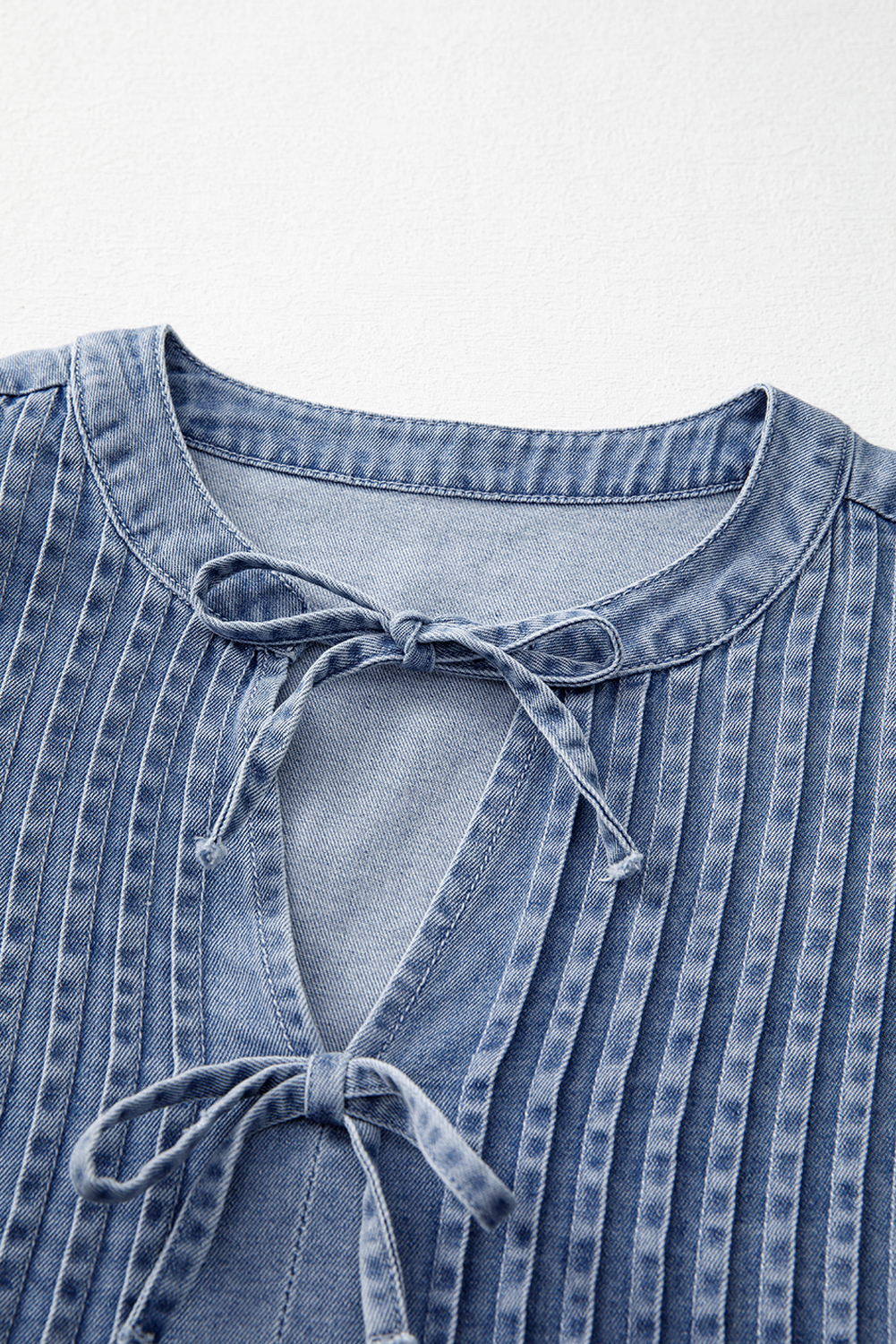 Myosotis Denim Front Pintuck Bow Tie Puff Sleeve Top - loveforevers